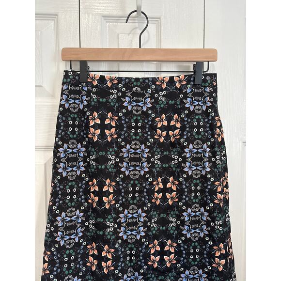 J.Crew Black Mirrored Floral Pencil Midi Skirt Career Office Dark Floral Size 4 - Picture 3 of 10